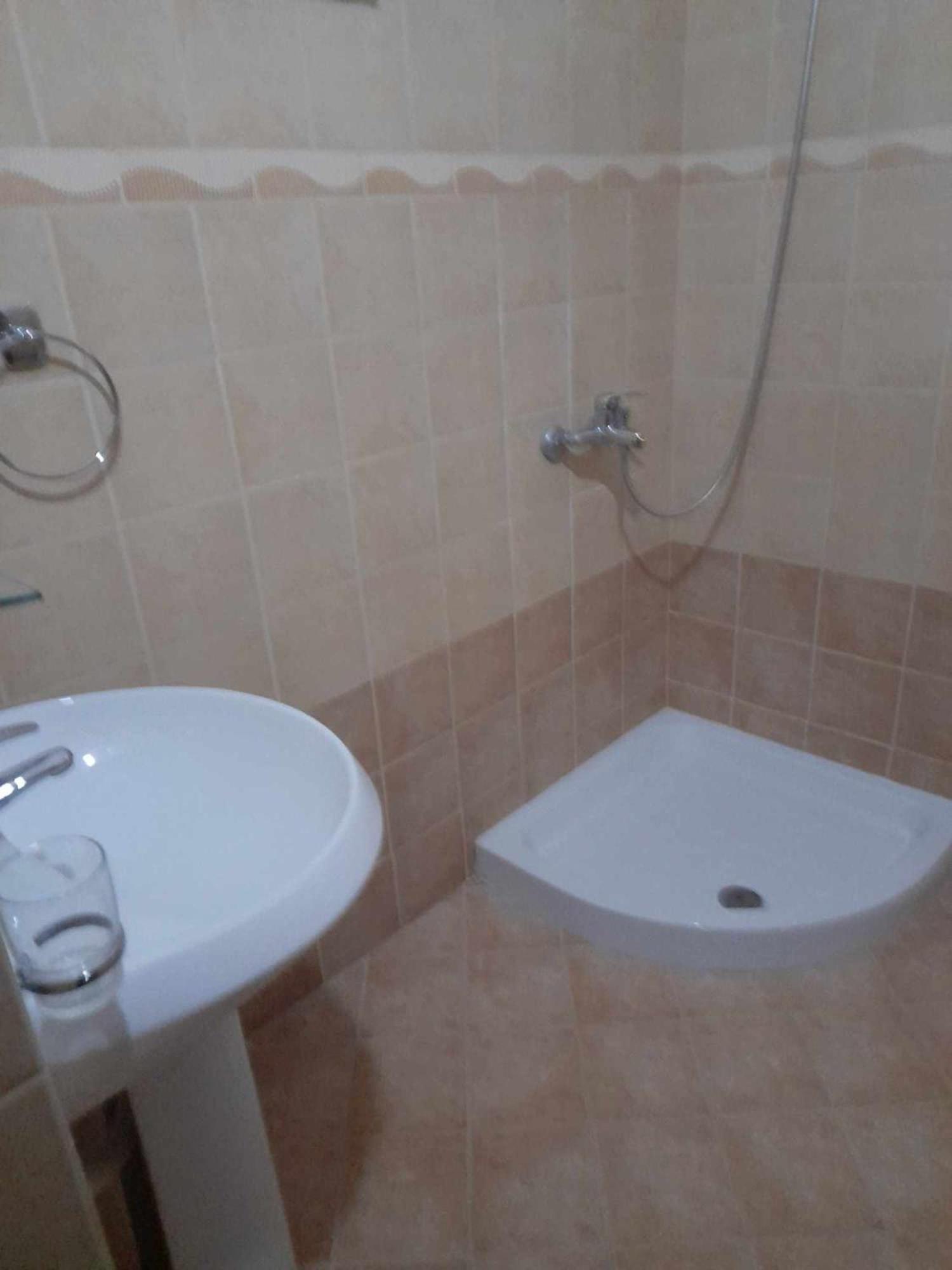 Tina'S Apartment Гирокастра Экстерьер фото